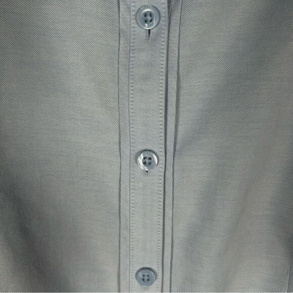 Chico’s No Iron Cotton Oxford Blue Classic Button Down Blouse O/ Small - Picture 7 of 10
